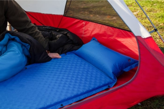 Keep Yourself Warm at Night with Sleeping Pads